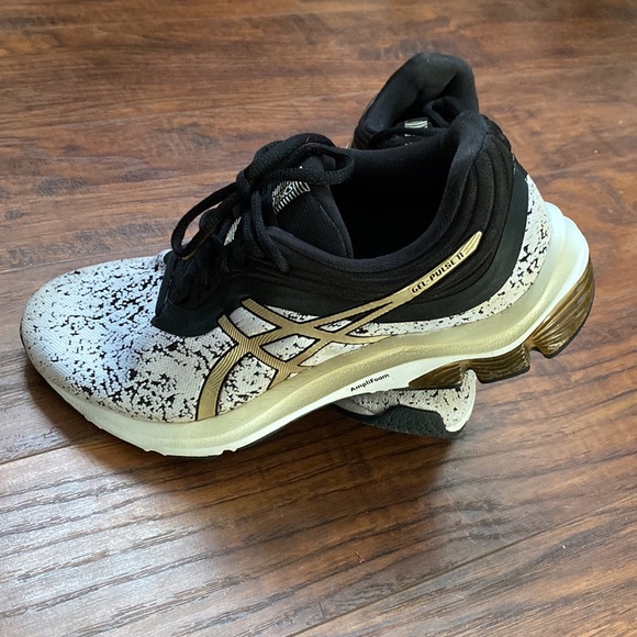 XSOLDX Asics GelPulse II - Women’s Size 8 - Picture 5 of 7